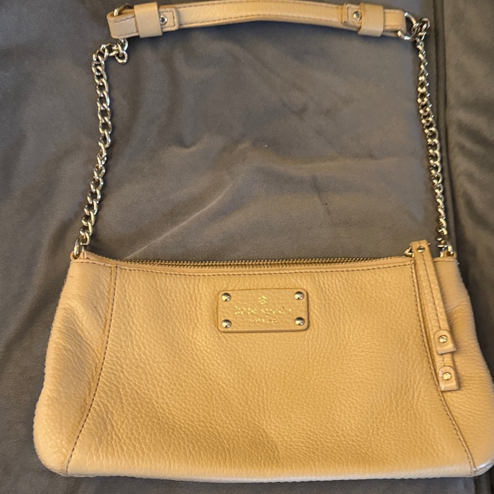 kate spade tan pebbled leather chain-shoulder bag